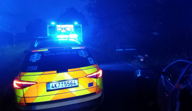 Muž se připlazil jako had do pravoslavného kostela, vykřikoval slova o zatracení, spáse a Satanovi