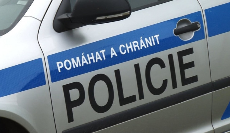 Na Chebsku u Krásné se srazil autobus s dodávkou, lehce zraněni byli dva lidé