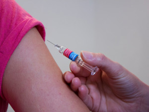 Kromě praktiků budou v Karlovarském kraji očkovat děti zatím na dvou místech