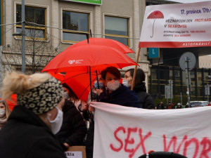 V pátek je Mezinárodní den proti násilí na ženách a mužích pracujících v sexbyznysu