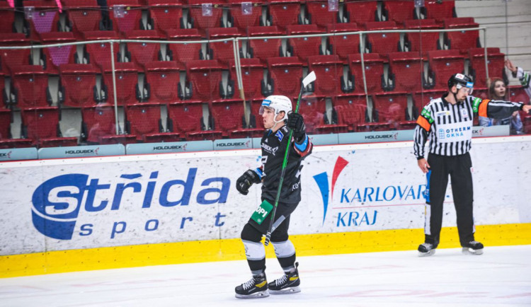 Jan Hladoník se raduje z branky