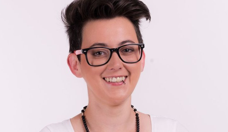 Piráty povede v komunálních volbách ve Varech Barbora Hradečná.