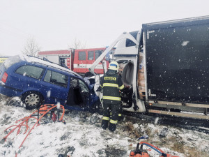 V lednu na silnicích v Karlovarském kraji nikdo nezemřel, nehod ale přibylo