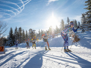 Rekordní a slunečnou 55. ČEZ Jizerskou 50 vyhráli Nor Nygaard a Švédka Dahlová