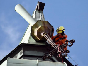 Kvůli silnému větru je v Karlovarském kraji 10 tisíc domácností bez proudu