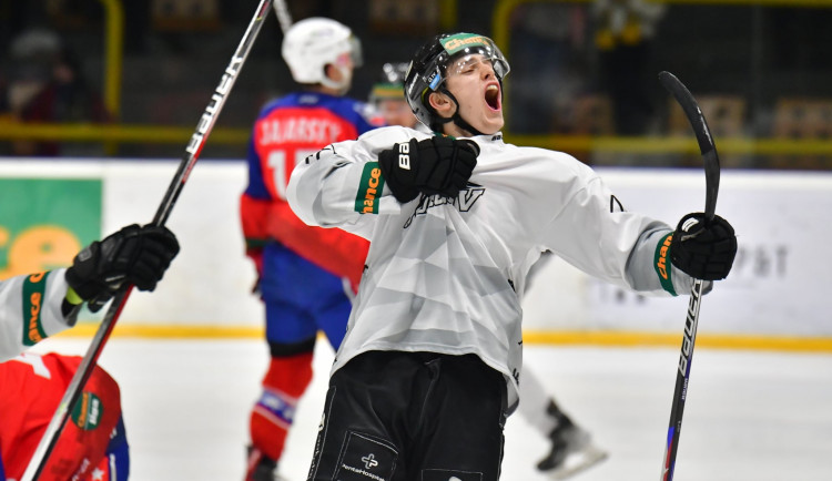 Hokejový Sokolov se veze na vlně euforie. Západočeši vyřadili Třebíč a postoupili do semifinále 