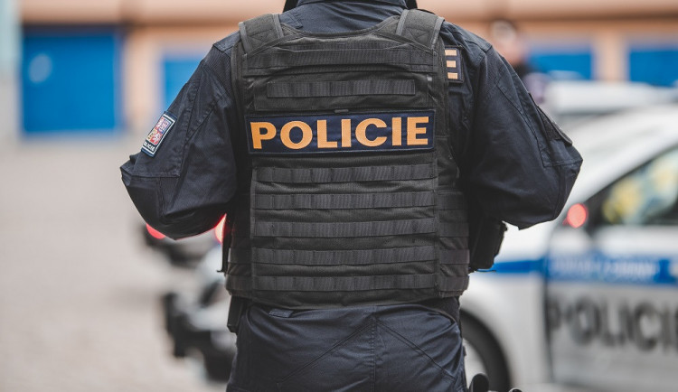 Při dopravní nehodě u Pšova se těžce zranil řidič. Může jít až na dva roky do vězení