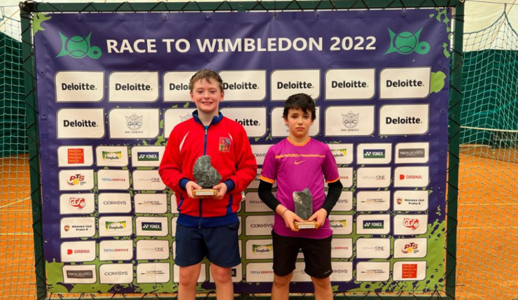 size4-16487159242608-241-race-to-wimbledon-pro-tenisove-nadeje-pokracuje-jsou-znami-vitezove-mezi-mladsimi-zaky