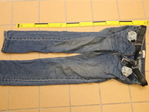 Policie stále nezjistila totožnost mrtvého muže. Žádá veřejnost o pomoc