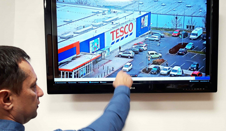 Sokolov si pochvaluje kamerový systém. Odhalil agresory z ciziny