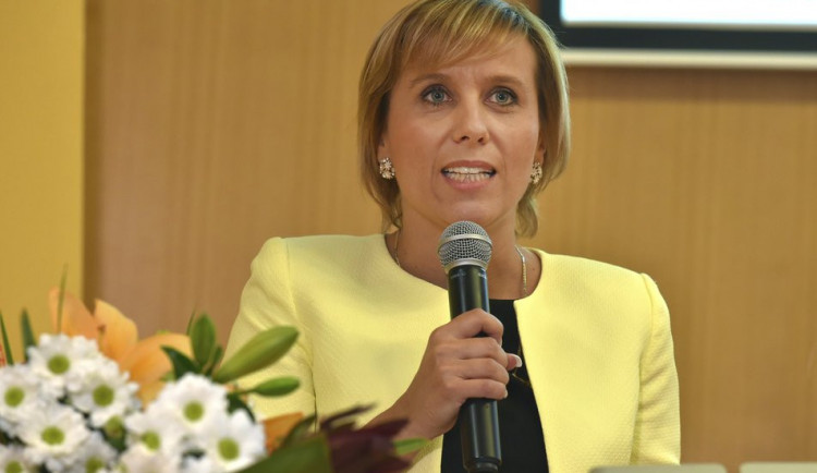 size4-16018011945841-239-nejvice-preferenci-ma-v-karlovarskem-kraji-jana-mrackova-vildumetzova