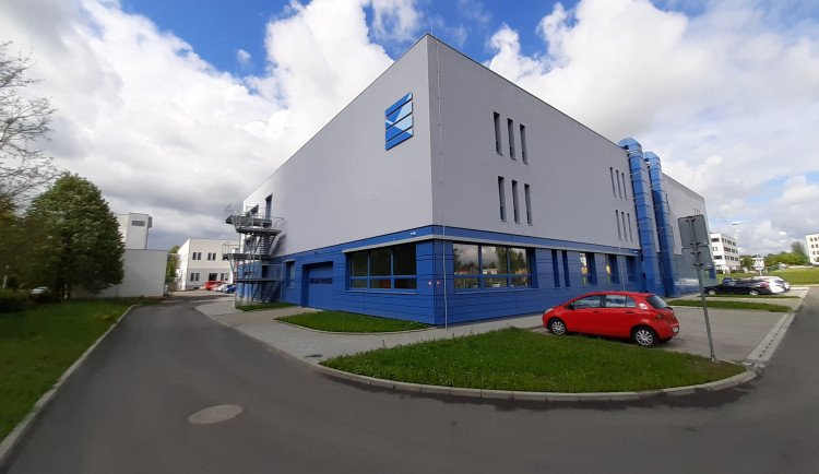 V karlovarském depozitáři se připravuje nové asistenční centrum pro běžence