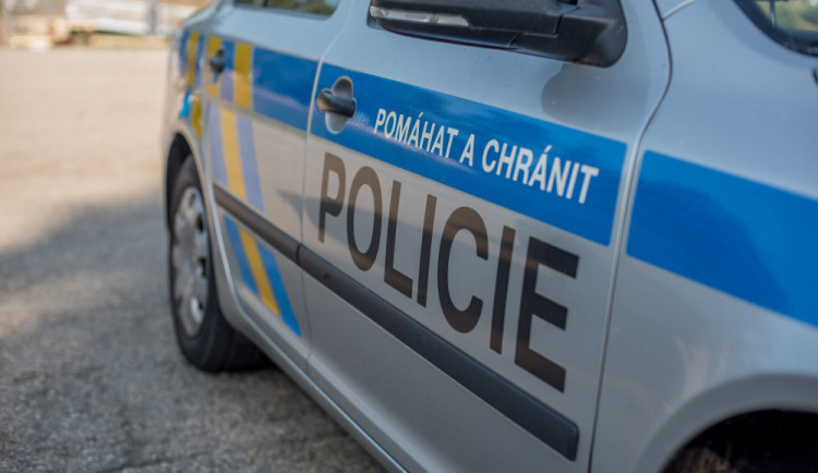 Žena z muže vylákala zhruba 230 tisíc korun. Hrozí jí vězení