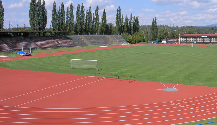 Zastupitelé schválili rekonstrukci atletického stadionu v Tuhnicích