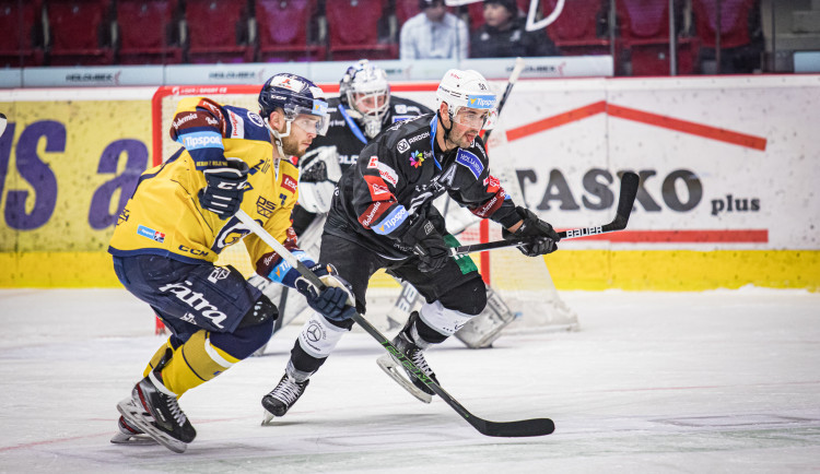 Majitel hokejových Karlových Varů připustil jednání o prodeji extraligy Zlínu