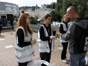 Vstupenky na Mezinárodní filmový festival Karlovy Vary se začnou prodávat ve čtvrtek, předprodej nebude