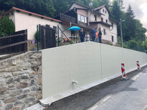 Údolím u Lokte projedou řidiči bez problémů, skončilo omezení kvůli zborcené zdi