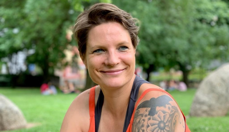 size3-16570047444929-231-hodili-ji-prasky-do-piti-a-znasilnili-ji-dnes-petra-bojuje-za-moznost-dialogu-mezi-pachateli-a-obetm