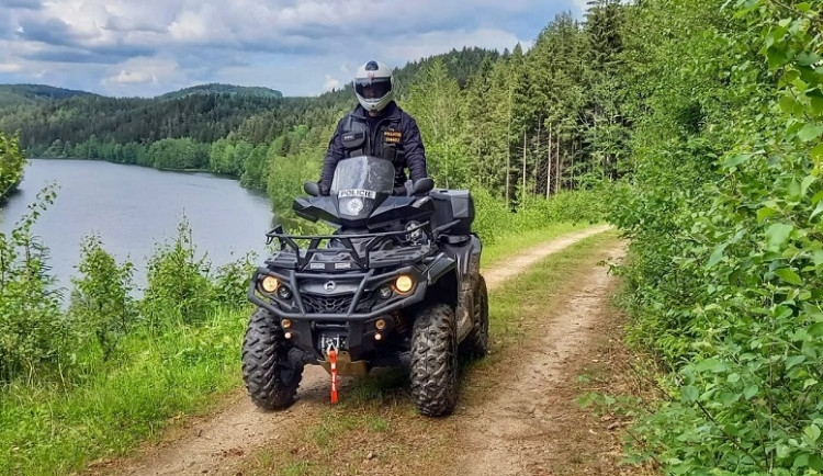 Policisté budou opět dohlkížet na vodní nádrž Horka.