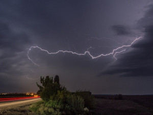 Přes Česko se přeženou silné bouřky, varovali meteorologové