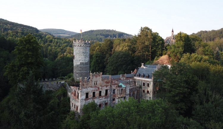 size4-16186844077986-239-vlastnit-takovou-pamatku-byl-muj-velky-klukovsky-sen-rika-novodoby-hradni-pan-pavel-palacky