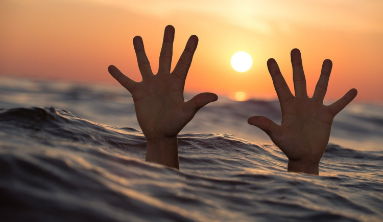 Na Jindřichohradecku v pátek odpoledne utonul muž. Zřejmě byl opilý