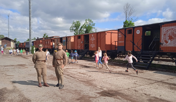 Na jižní Moravě připomíná historii pojízdné muzeum Legiovlak