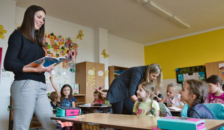 Čeští učitelé čelí psychické zátěži, tvrdí odborník