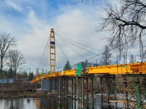 Dokončení stavby Krejcarové lávky v Sokolově se opět posouvá