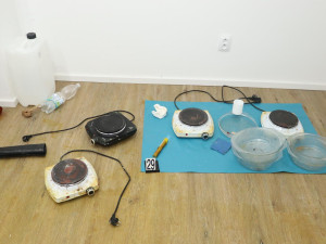 Policie při operaci KOZEL II. odhalila u Chebu laboratoř na výrobu stovek kilogramů metamfetaminu