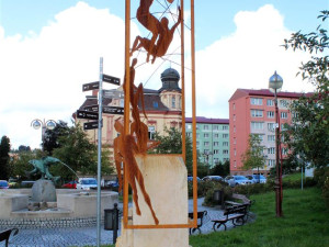 Aš oživily sochy v ulicích. Město si je nadělilo k narozeninám