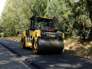 V Ostrově na Karlovarsku dokončují opravu Tylovy ulice a Odborů za 18 milionů korun