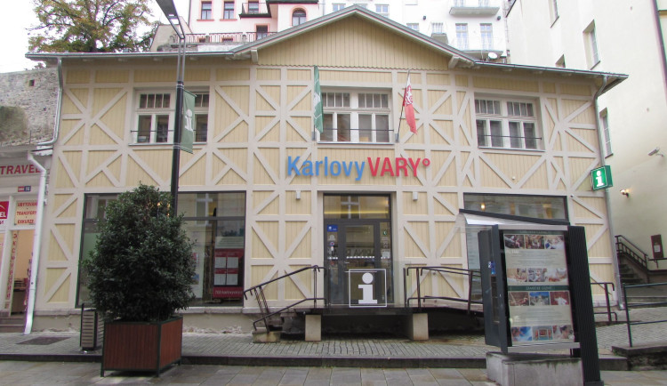 Karlovarské infocentrum si pod sebe vezme knihovny, může získat dotace