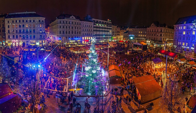 Vánoce v Brně budou duhové a bez kluziště pod Joštem