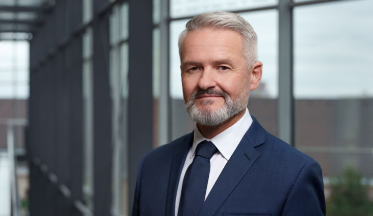 size4-1669889684088-2-do-duchodu-si-s-penzijkem-muzete-odnest-ke-dvema-milionum