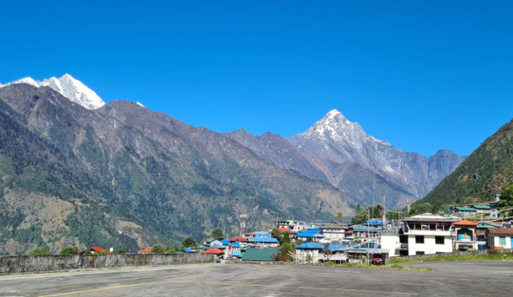 SAMA V NEPÁLU: Z Ramechhapu do Lukly aneb nejdelší horská dráha na světě a nejděsivější letiště světa