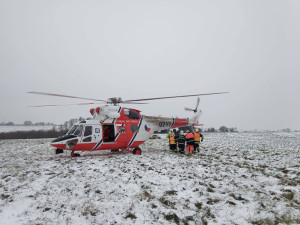 Na Chebsku hořela garáž. Zranili se dva lidé