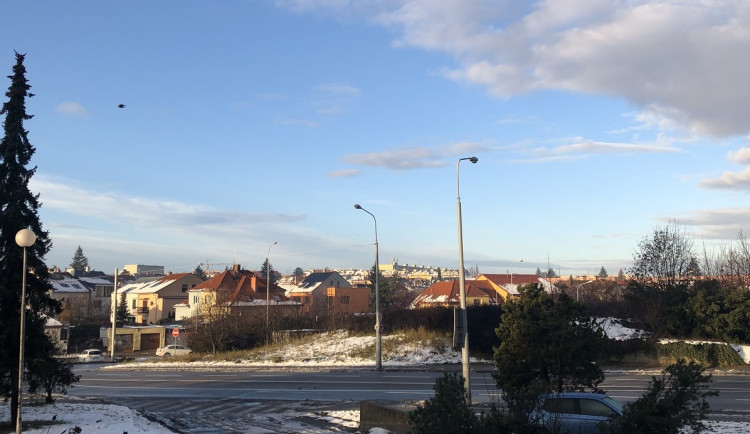 Brno se probudilo do zbytků sněhu. Naposledy napadl na Vánoce loni