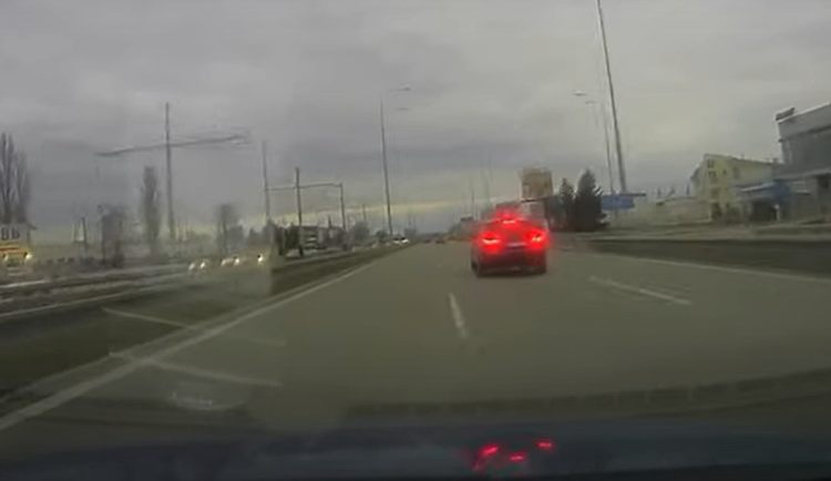 Brněnské řidiče ohrožoval cizinec v audi. Prosvištěl i kolem policistů