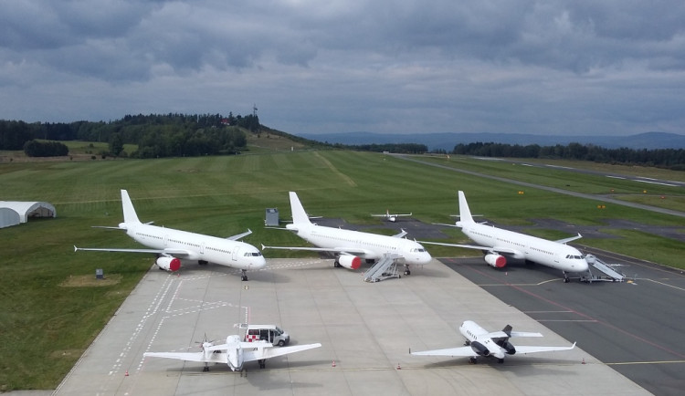 Karlovarské letiště očekává letos ztrátu 28 milionů korun, více než loni