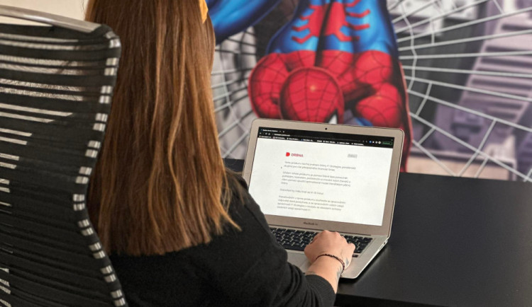 size4-16806308014252-231-pomozte-drbne-zjistit-potreby-ctenaru-a-ziskejte-novy-iphone-14