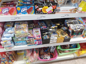 Celníci zadrželi na tržnici u Chebu zboží v hodnotě téměř čtyři miliony korun