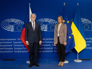 Česko musí tlačit na Evropskou unii, aby jednala o přijetí Ukrajiny, ohlásil Pavel v Bruselu