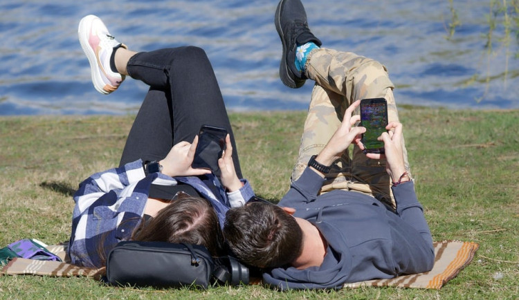 V týdnu se prostřídá jasná obloha a déšť, teploty vyšplhají k 20 stupňům