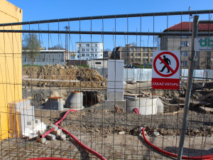 FOTO: V Aši pokračuje výstavba nového nádraží