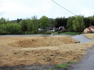 Skončila oprava hráze rybníku ve Vernéřově na Chebsku
