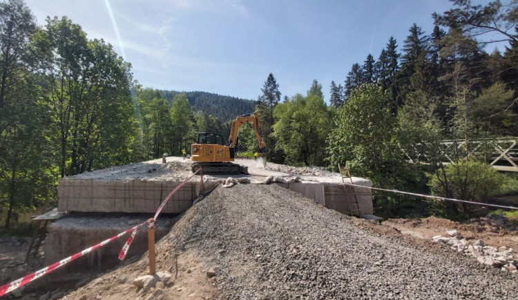 Mezi Karlovými Vary a Plzní začala dostavba mostů za skoro padesát milionů