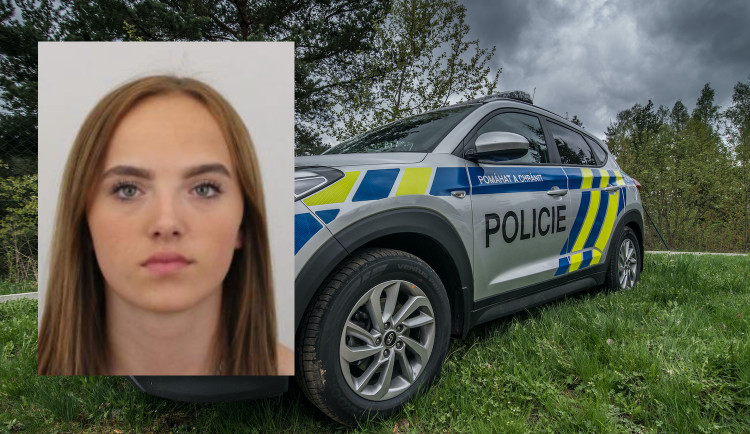 Šestnáctiletá dívka se nevrátila z návštěvy u matky. Pátrá po ní policie