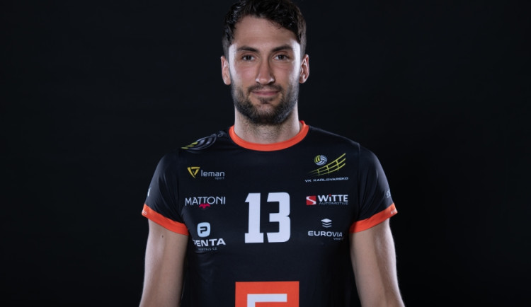 Volejbalisty Karlovarska opouští i polský smečař Wiese.