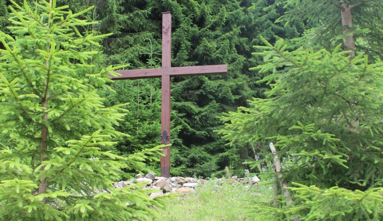 Političtí vězni a jejich potomci si v Jáchymově připomněli peklo lágrů